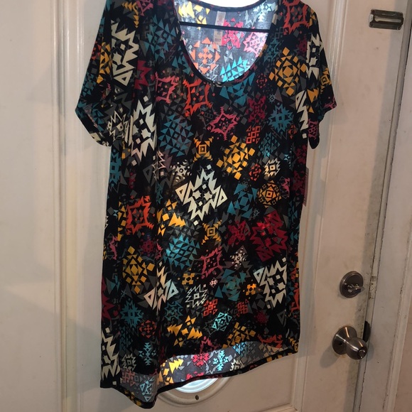 Patterned Tunic - Picture 4 of 6